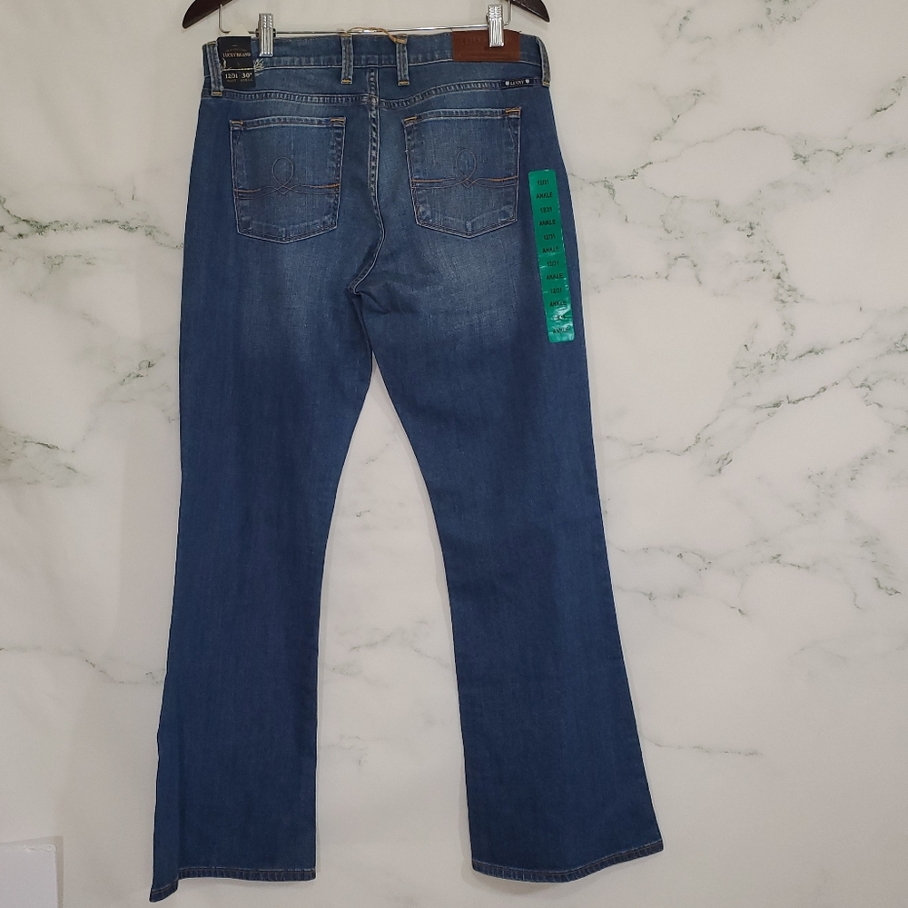 Lucky Brand Sofia Boot Cut Jean NWT - Picture 4 of 5